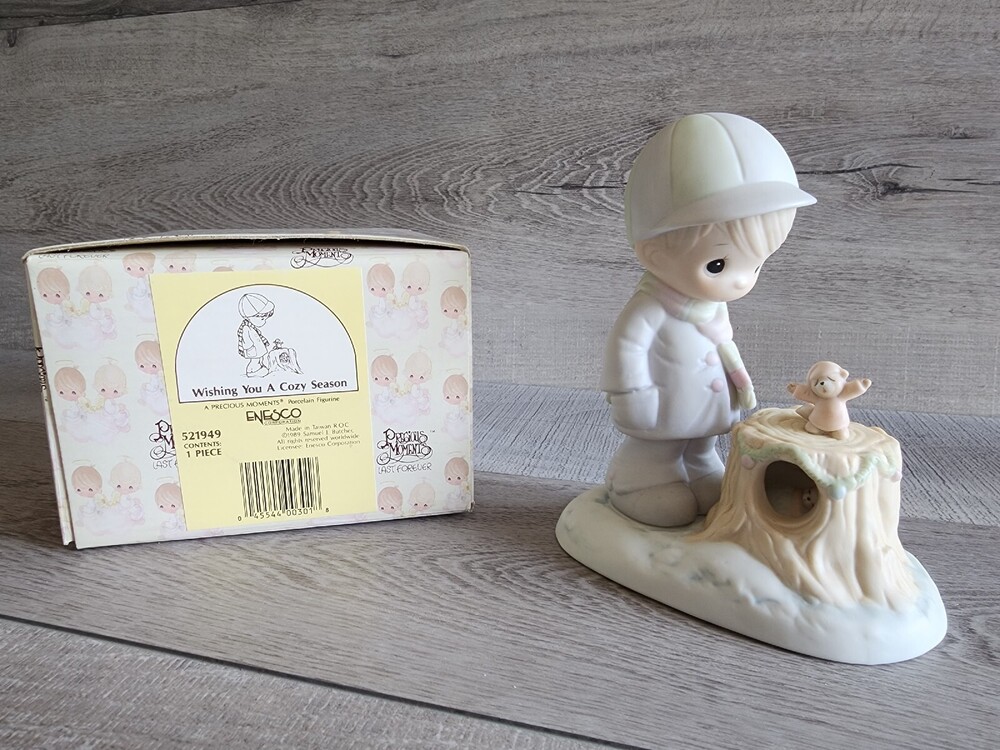 Precious Moments 521949 Wishing You A Cozy Season Winter Figurine 1989